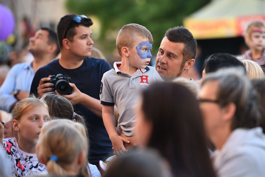 Koncert zespołu Centrum Uśmiechu zatytułowany Fruktaki Show