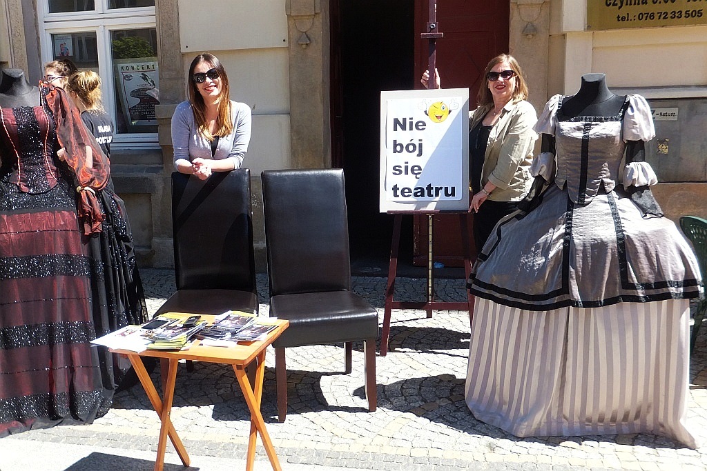 Tysiące dzieci bawią się w centrum Legnicy z Julkiem