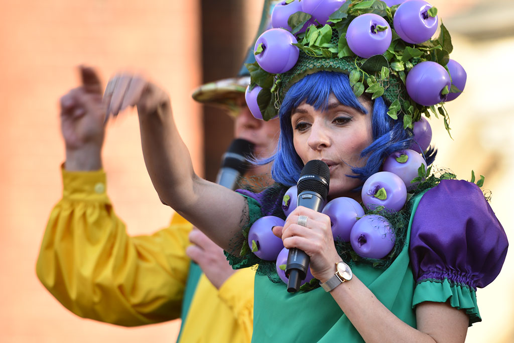 Koncert zespołu Centrum Uśmiechu zatytułowany Fruktaki Show