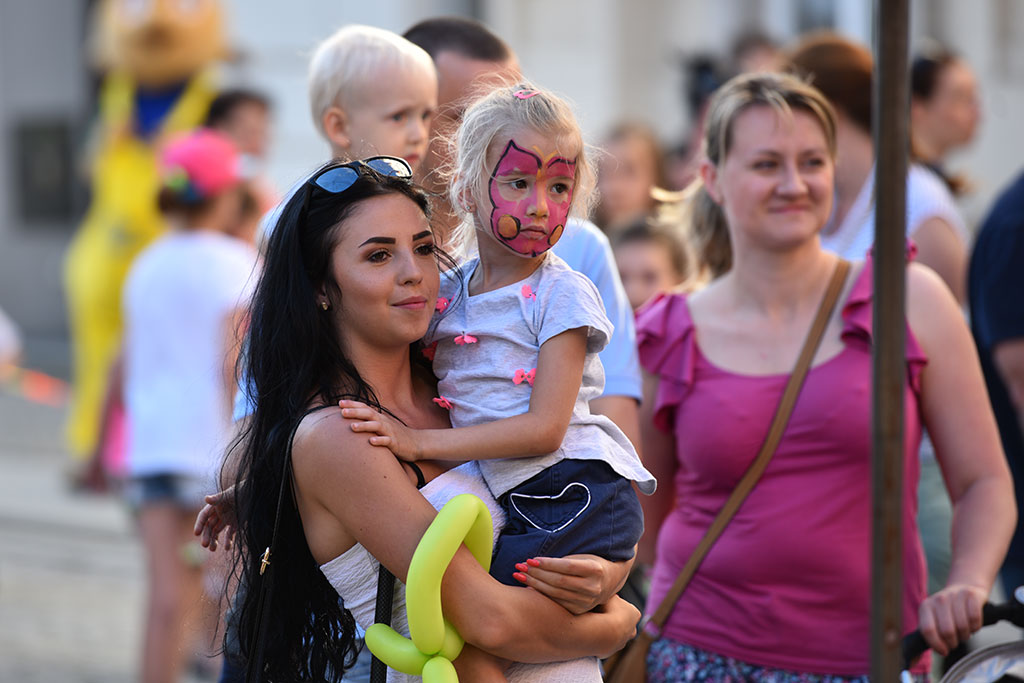 Koncert zespołu Centrum Uśmiechu zatytułowany Fruktaki Show