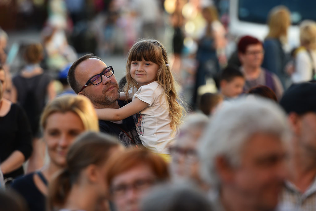 Koncert zespołu Centrum Uśmiechu zatytułowany Fruktaki Show