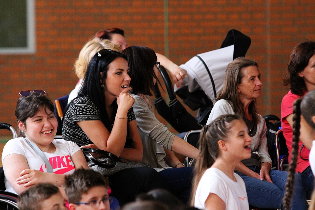 Nauczyciele Zespołu Szkół Integracyjnych wystawili bajkę