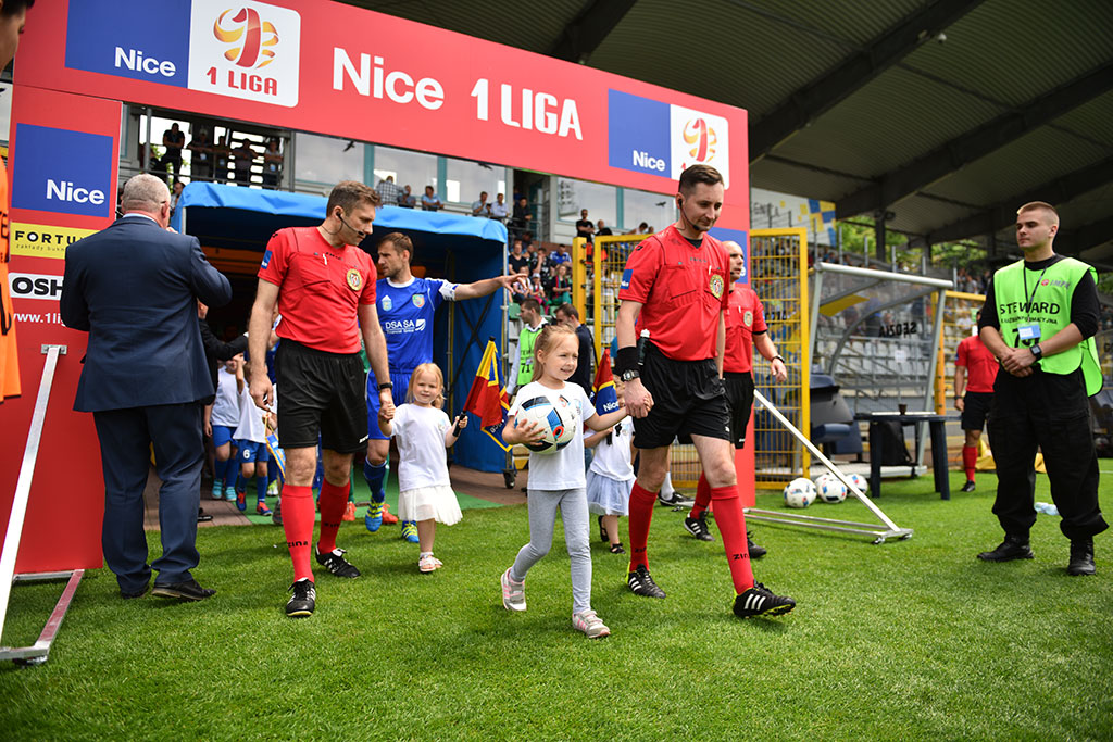 Miedź wygrała z Sandecją na smutne pożegnanie z sezonem