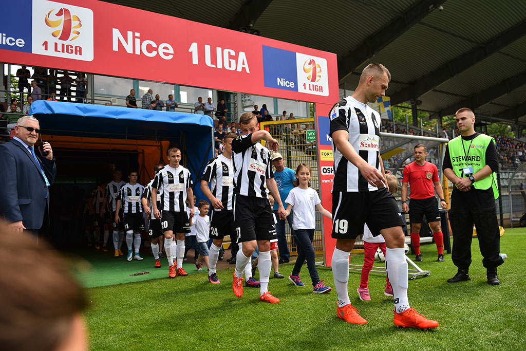 Miedź wygrała z Sandecją na smutne pożegnanie z sezonem