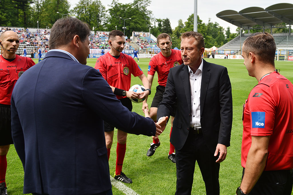 Miedź wygrała z Sandecją na smutne pożegnanie z sezonem