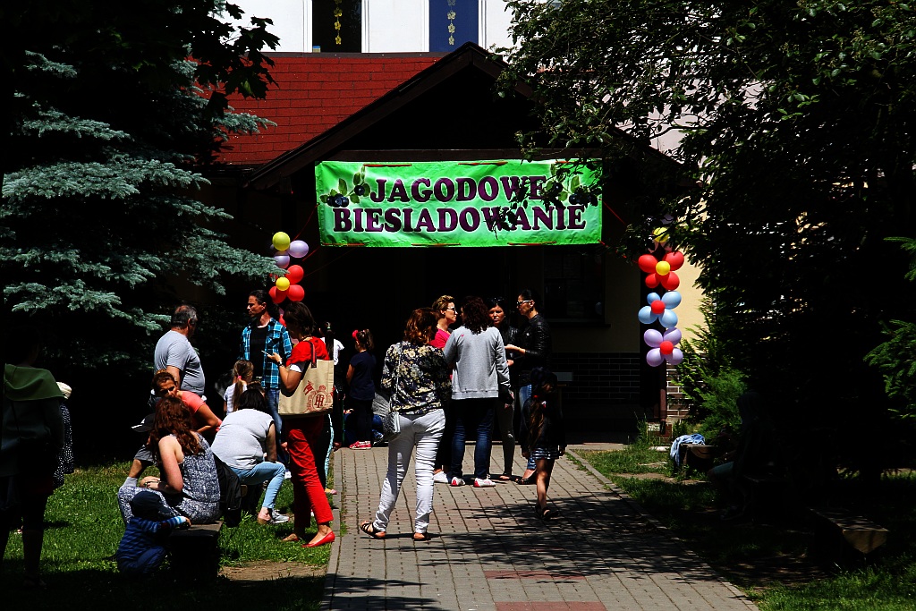 Jagodowe biesiadowanie odbyło się w szkole w Rzeszotarach