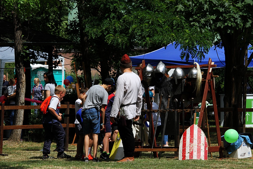 Tłumy dzieci bawią się na imprezie w SDK „Kopernik”