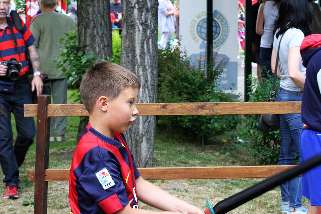 Tłumy dzieci bawią się na imprezie w SDK „Kopernik”