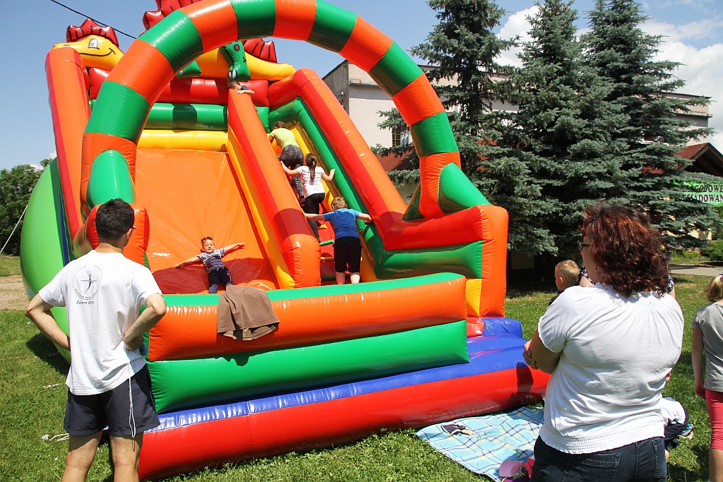 Jagodowe biesiadowanie odbyło się w szkole w Rzeszotarach