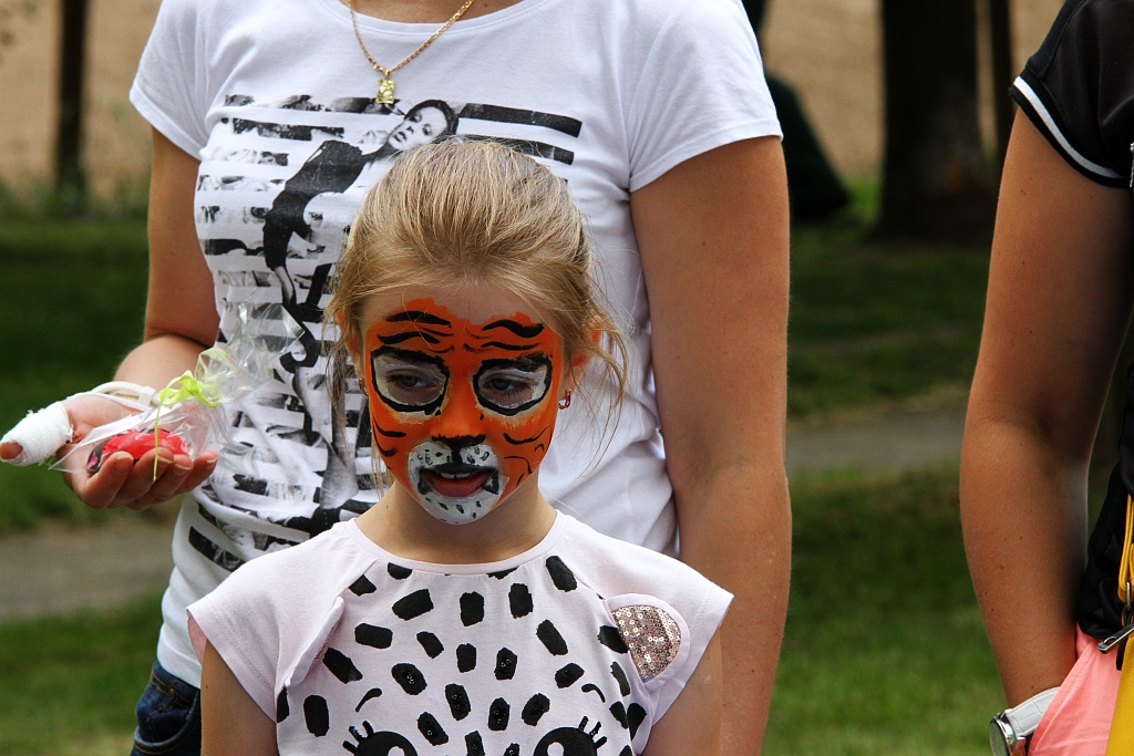 Tłumy dzieci bawią się na imprezie w SDK „Kopernik”