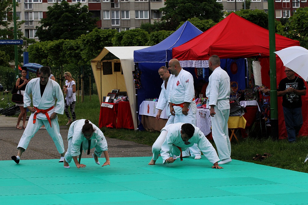 Tłumy dzieci bawią się na imprezie w SDK „Kopernik”