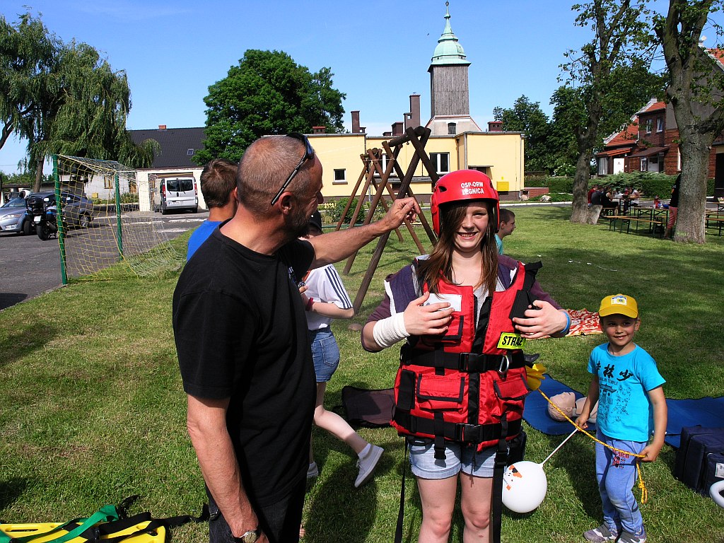Pinoter szkolił podopiecznych Domu Dziecka w Golance Dolnej