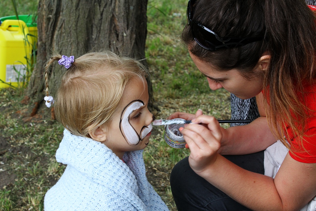 Tłumy dzieci bawią się na imprezie w SDK „Kopernik”