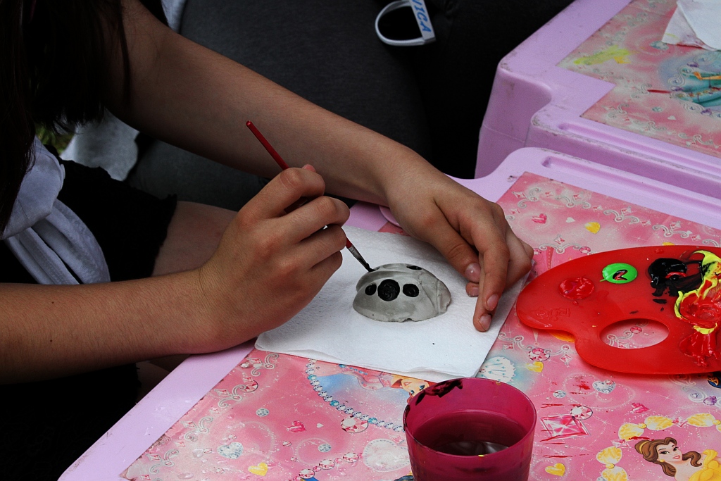 Tłumy dzieci bawią się na imprezie w SDK „Kopernik”