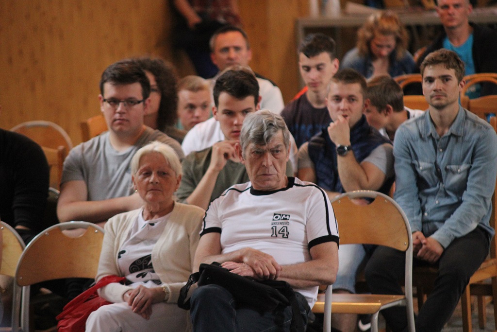 Na legnickich Piekarach amatorzy wyciskali sztangę leżąc
