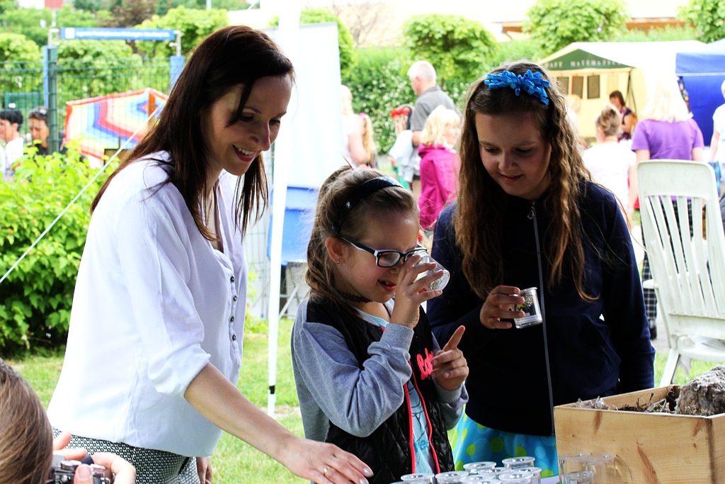 Tłumy dzieci bawią się na imprezie w SDK „Kopernik”