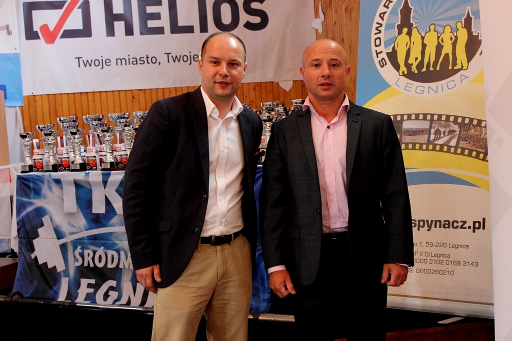 Na legnickich Piekarach amatorzy wyciskali sztangę leżąc