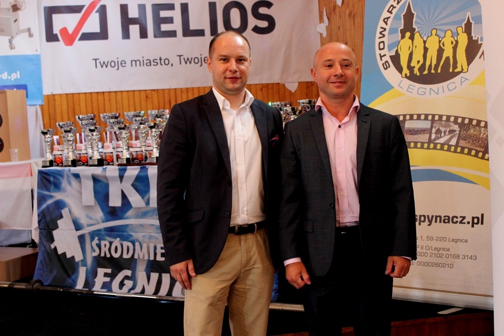 Na legnickich Piekarach amatorzy wyciskali sztangę leżąc