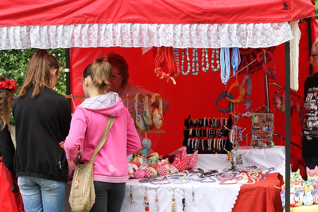 Tłumy dzieci bawią się na imprezie w SDK „Kopernik”