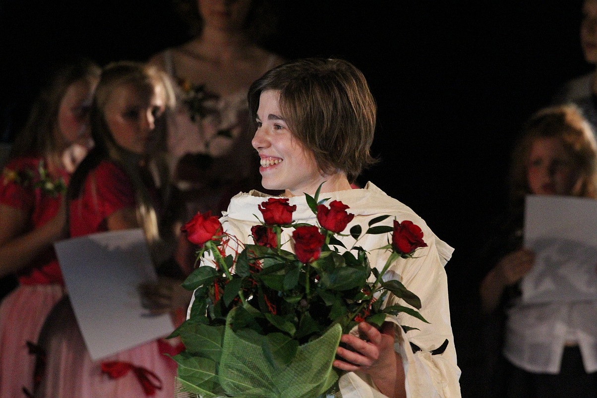 Spektakl teatralny z okazji Dnia Rodzicielstwa Zastępczego 
