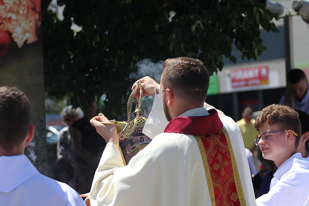 Procesja Bożego Ciała w parafii Matki Bożej Królowej Polski
