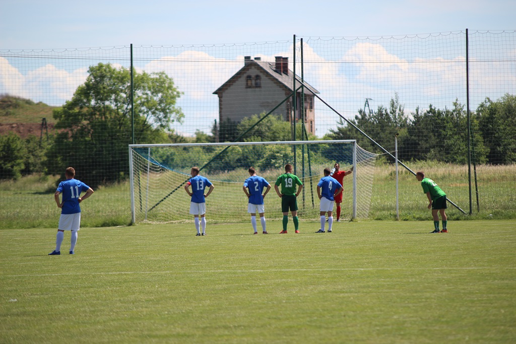 Hucznie w Kunicach. KS Legnickie Pole wygrał z Ikarem