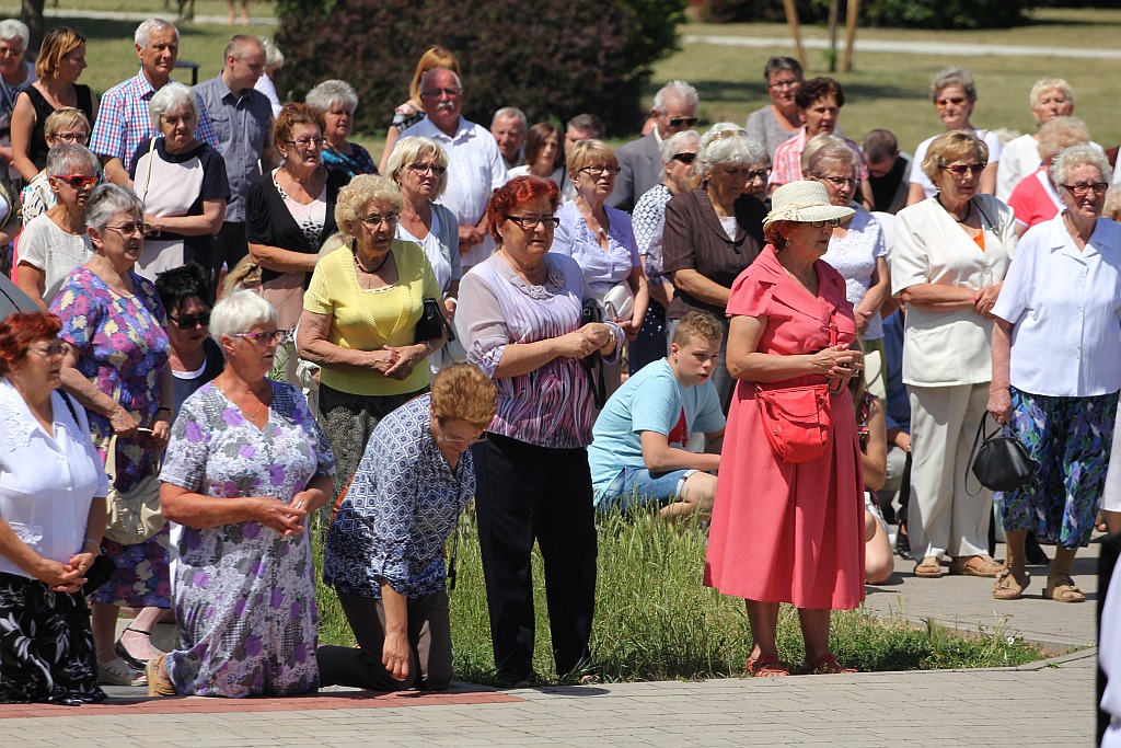 Procesja Bożego Ciała w parafii Matki Bożej Królowej Polski