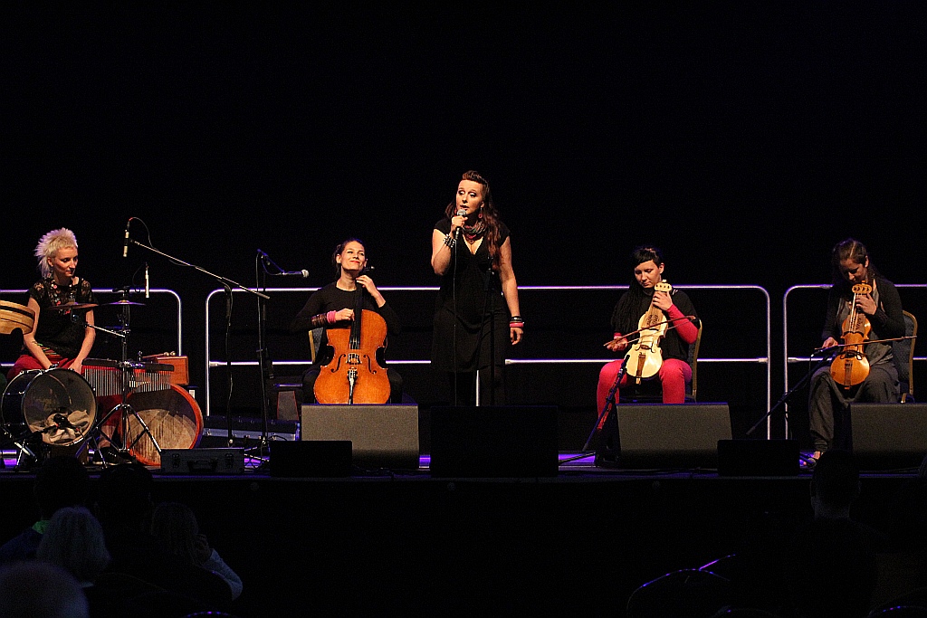 Koncert w Sali Maneżowej Legnickiego Centrum Kultury