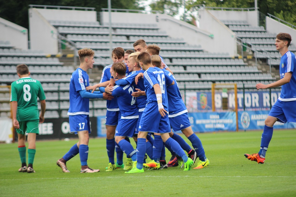 Juniorzy Miedzi Legnica pewnie wygrali ze Śląskiem Wrocław