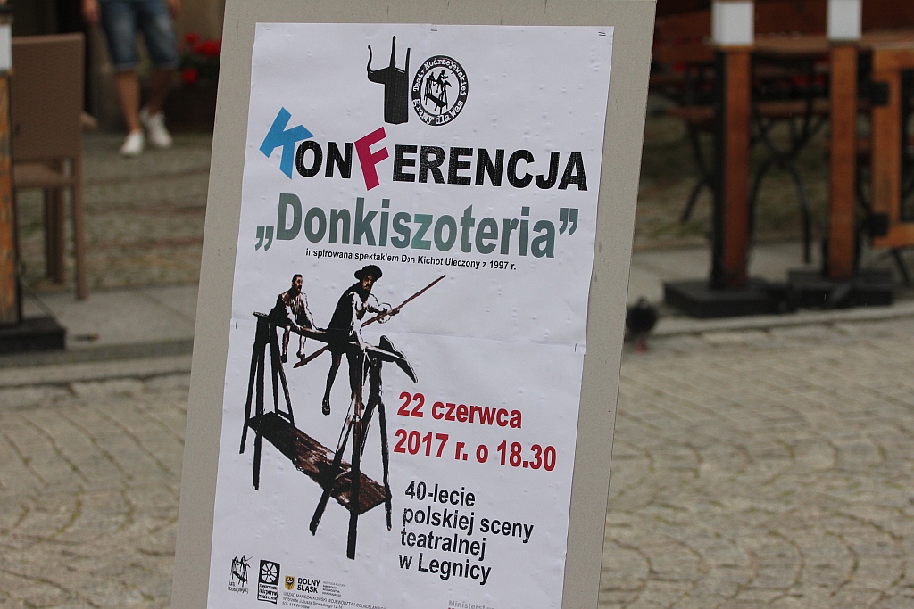 Plenerowy happening rozpoczął obchody jubileuszu teatru