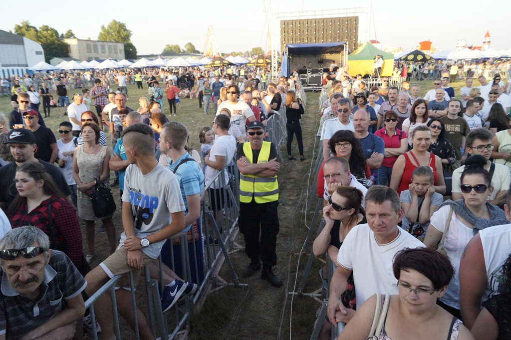 Oddział już Zamknięty jest. Zabawa na lotnisku trwa