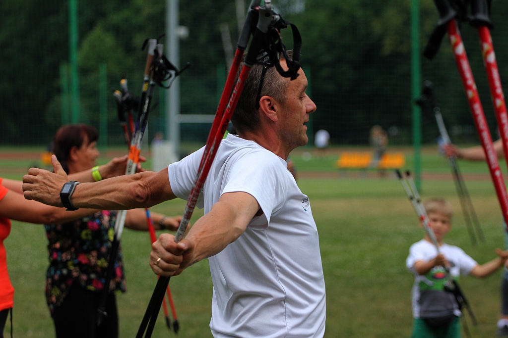 Chodzili z OSiRem.  Chodzę bo lubię Nordic Walking