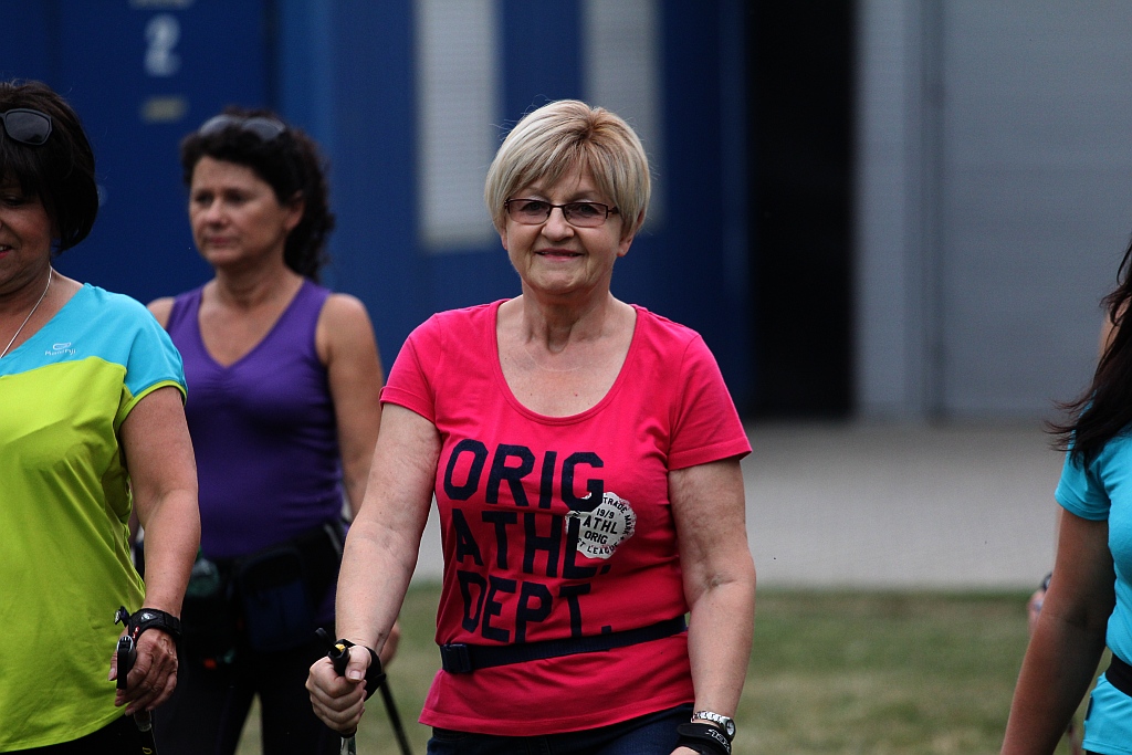 Chodzili z OSiRem.  Chodzę bo lubię Nordic Walking
