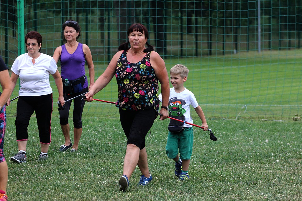 Chodzili z OSiRem.  Chodzę bo lubię Nordic Walking