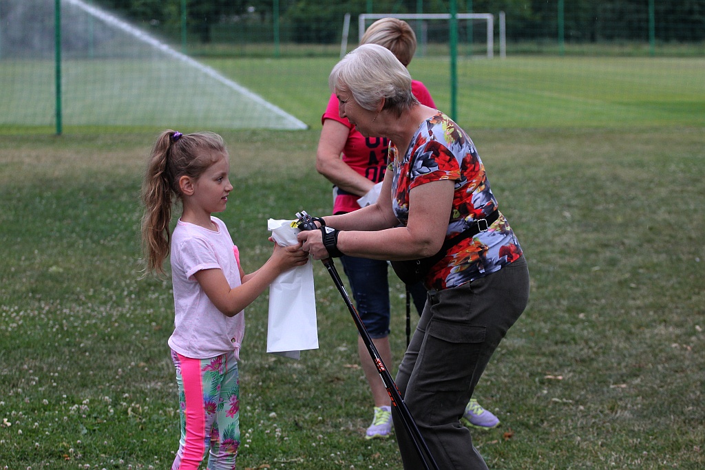 Chodzili z OSiRem.  Chodzę bo lubię Nordic Walking