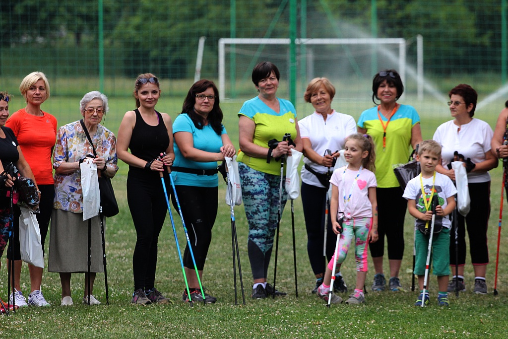 Chodzili z OSiRem.  Chodzę bo lubię Nordic Walking