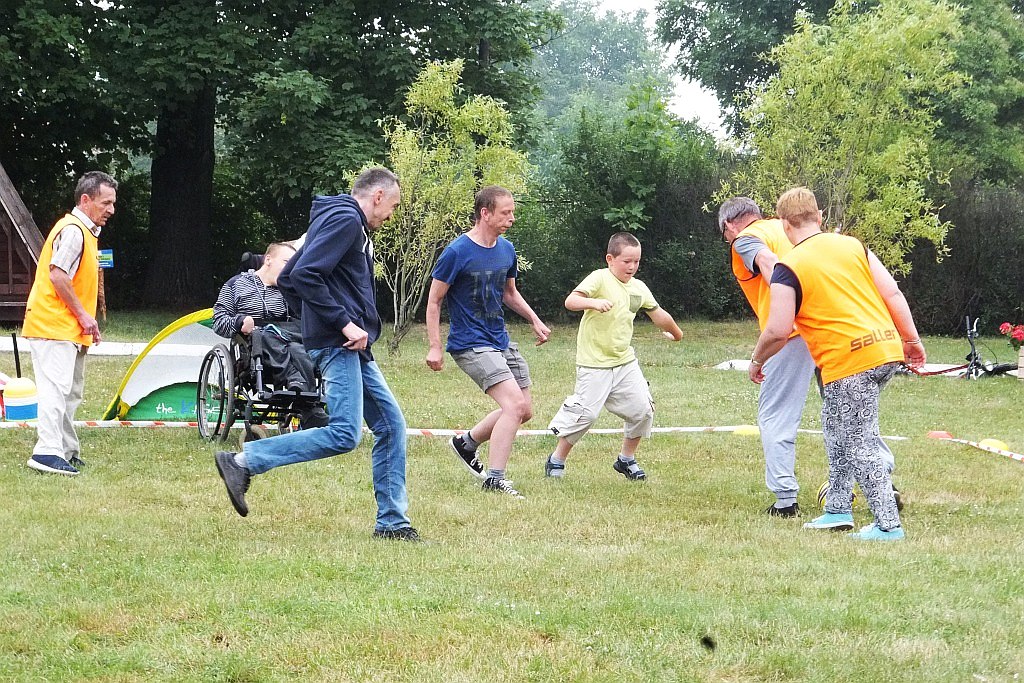 Niepełnosprawni z regionu zmagali się w Legnickim Polu