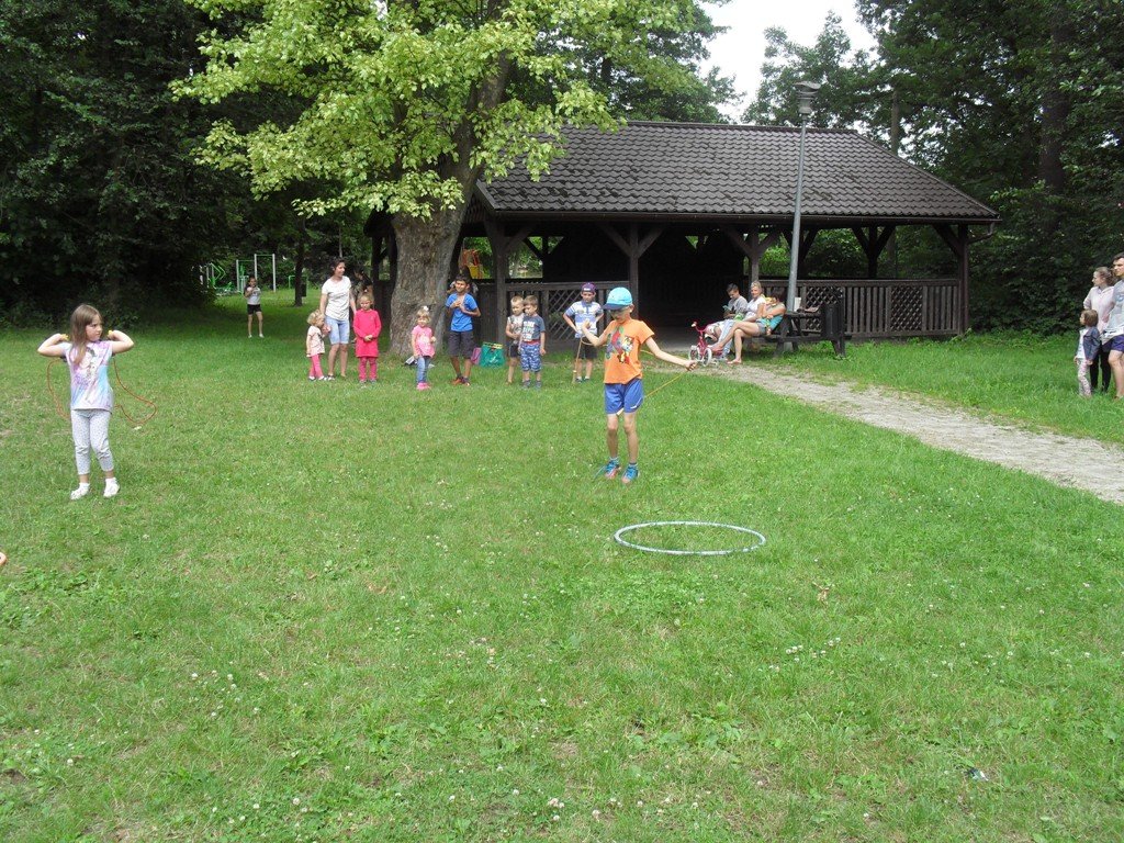 Dzieci i rodzice przywitali wakacje w Szczytnikach Nad Kaczawą
