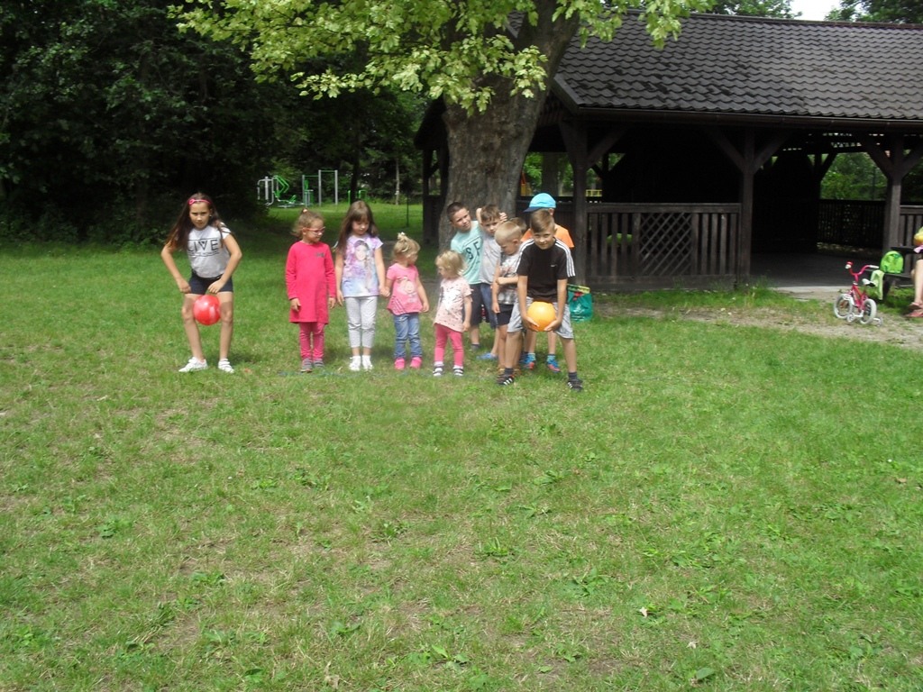 Dzieci i rodzice przywitali wakacje w Szczytnikach Nad Kaczawą