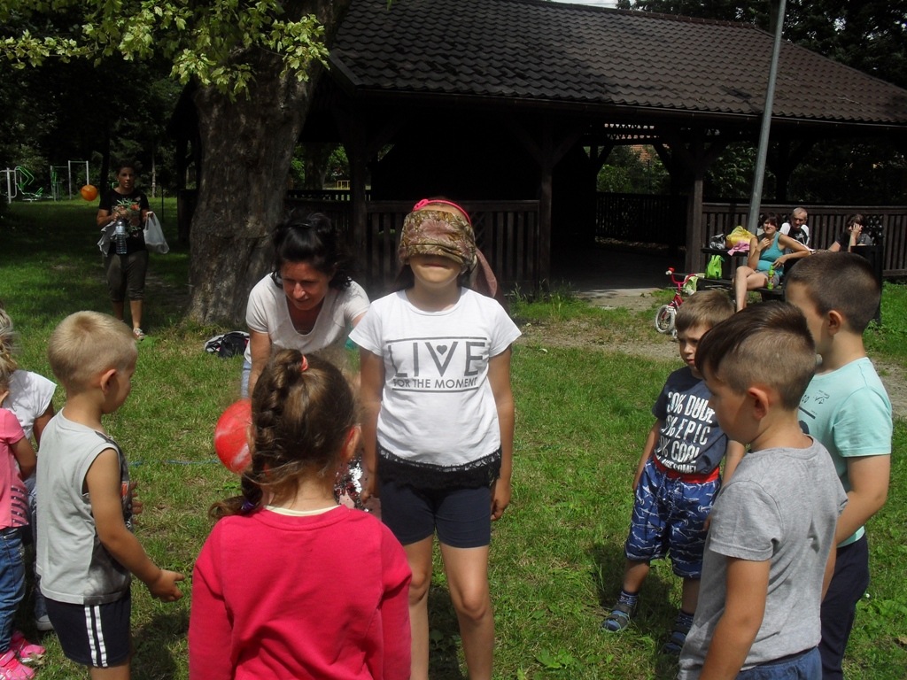 Dzieci i rodzice przywitali wakacje w Szczytnikach Nad Kaczawą