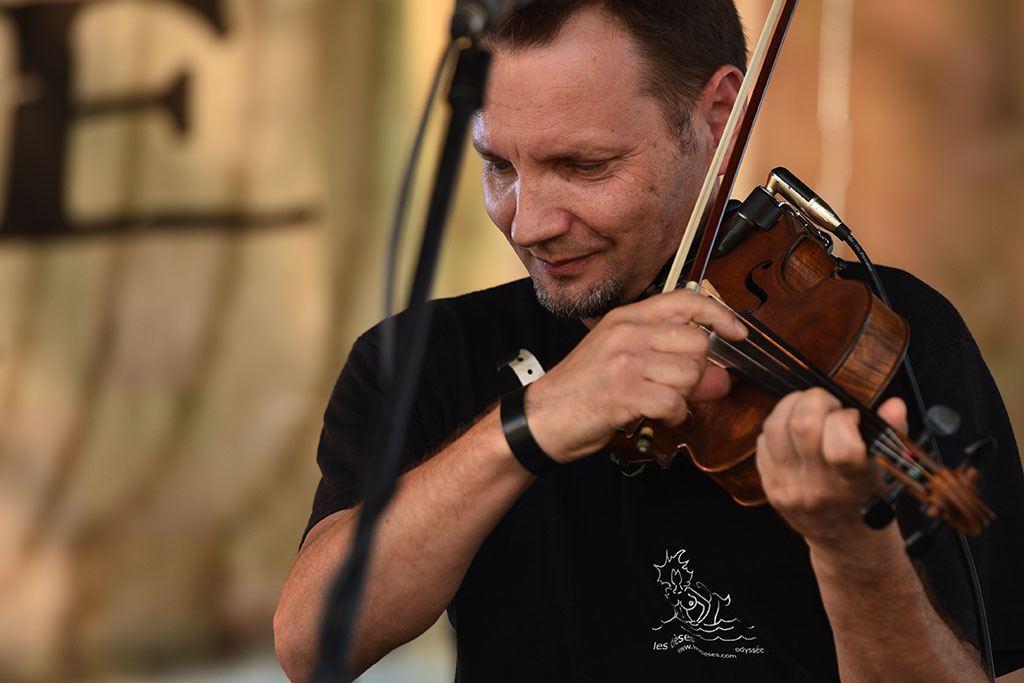 „Sąsiedzi” folk celtycki rozbrzmiewał na kunickim szantowisku