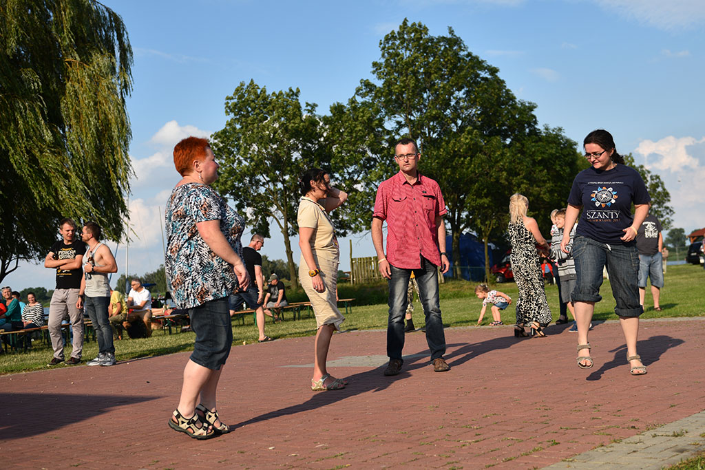 „Sąsiedzi” folk celtycki rozbrzmiewał na kunickim szantowisku