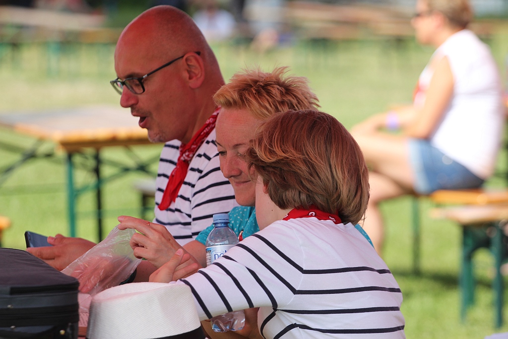 Ostatnie Takie Trio przekształciło się w Żeglarzy portowych