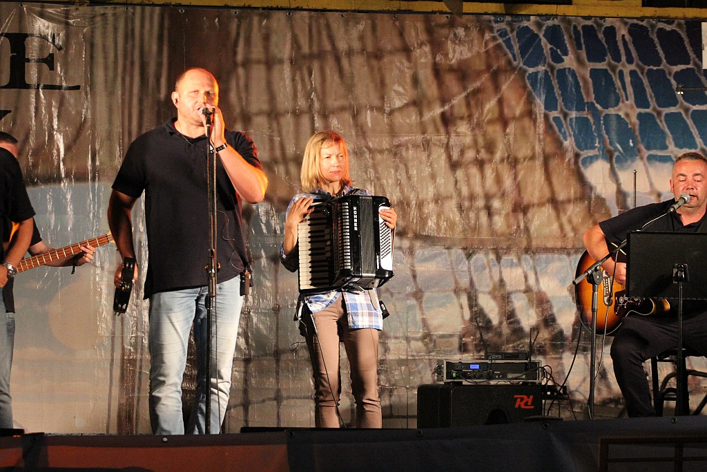 Stara Kuźnia jako ostatni zespół na festiwalu Szanty Kunice
