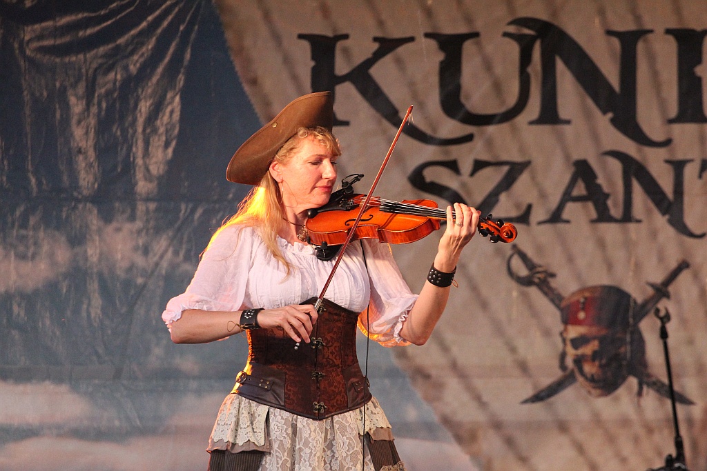 Wrocławskie Za Horyzontem na kunickiej szantowej scenie
