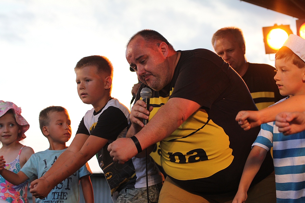 Banana Boat - wielki banan podzielony na pięć  części