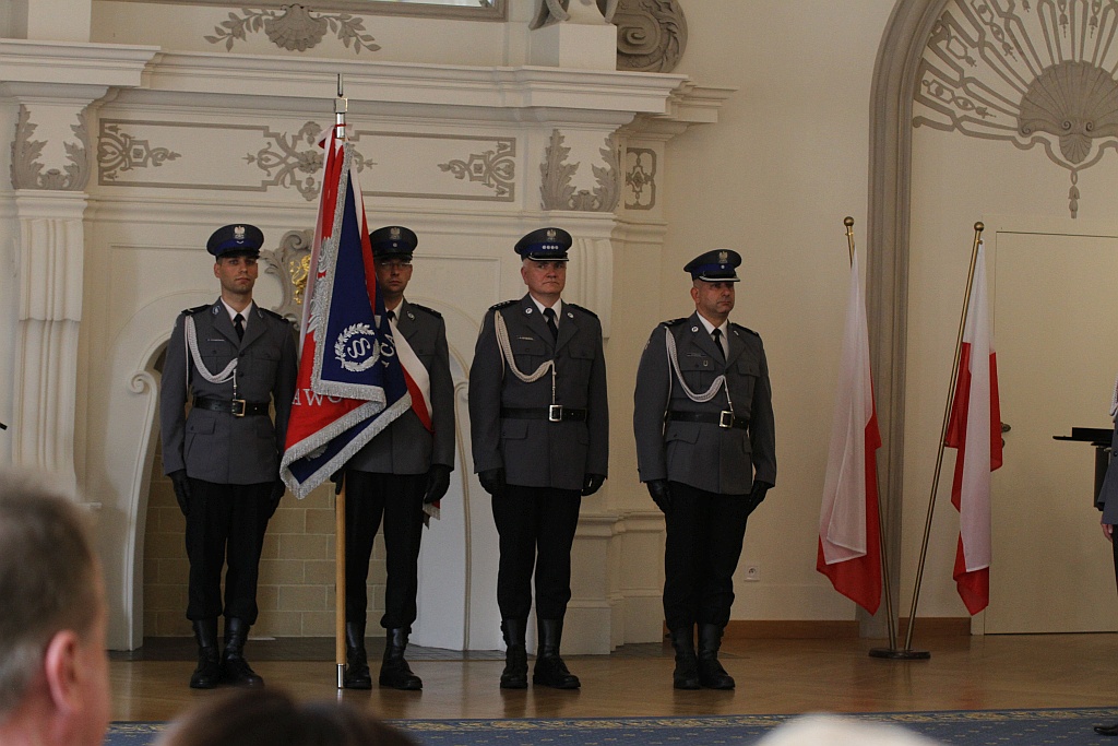 Odbyła się uroczysta akademia z okazji święta policji	