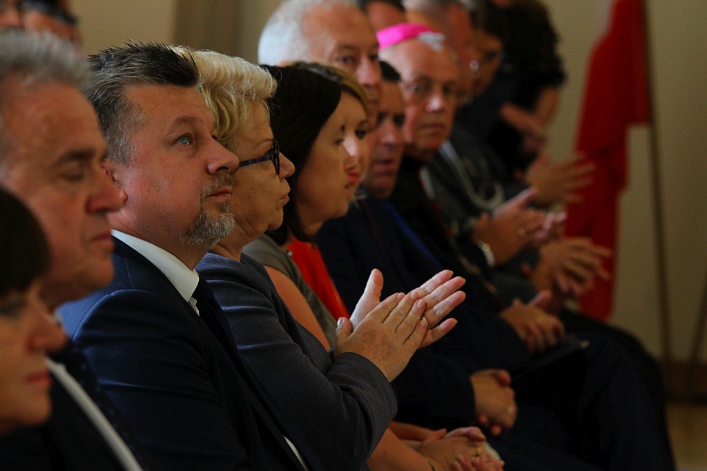 Odbyła się uroczysta akademia z okazji święta policji	