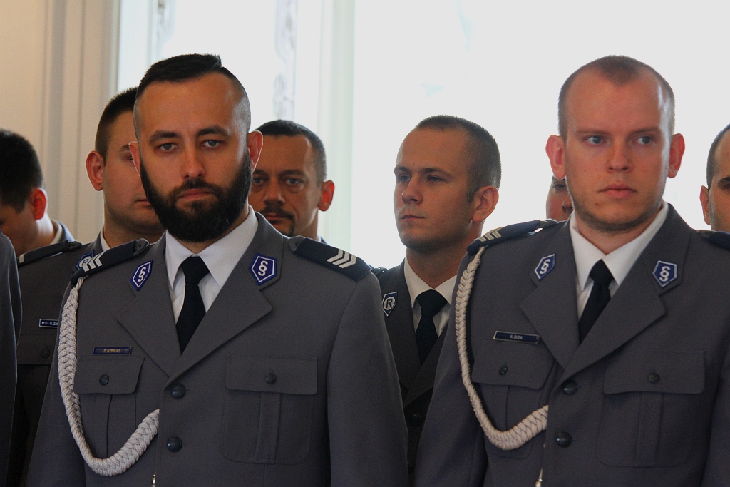 Odbyła się uroczysta akademia z okazji święta policji	