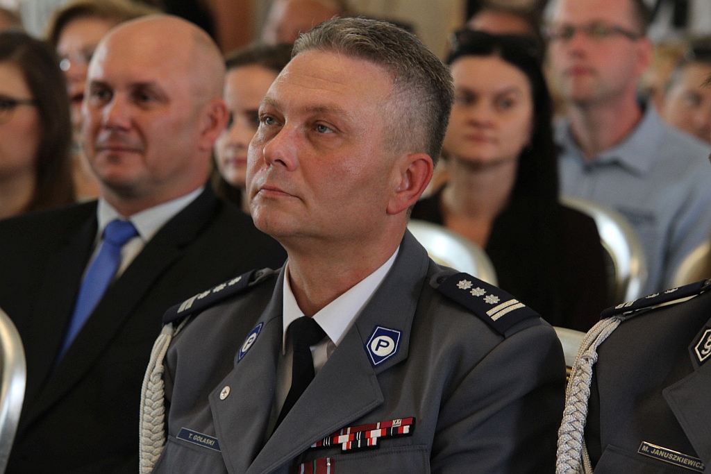Odbyła się uroczysta akademia z okazji święta policji	